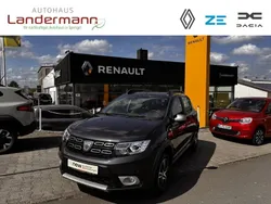 Kometengrau metalli Gebraucht 2018 Dacia Sandero Celebration Kleinwagen | 9.490 € (Fairer Preis)