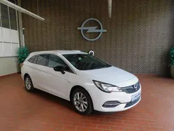 Weiß Gebraucht 2021 Opel Astra Elegance Kombi | 16.950 € (Fairer Preis)
