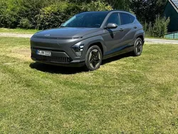 Grau Gebraucht 2023 Hyundai Kona Prime SUV | 33.499 € (Guter Preis)