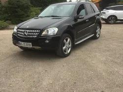 Schwarz Gebraucht 2007 Mercedes ML320 SUV | 7.800 €