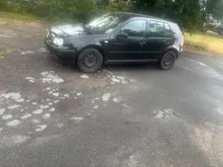 Schwarz Gebraucht 2002 VW Golf IV Limousine | 1.900 € (Teuer)