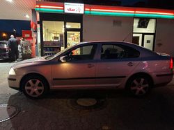 Grau Gebraucht 2005 Skoda Octavia Limousine | 1.500 €