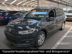 Grau Gebraucht 2020 VW Touran Van / Kleinbus | 16.500 € (Fairer Preis)