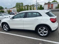Weiß Gebraucht 2017 Mercedes GLA180 Urban SUV | 25.500 € (Teuer)