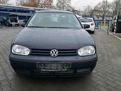 Blau Gebraucht 2002 VW Golf IV Kleinwagen | 599 € (Superpreis)
