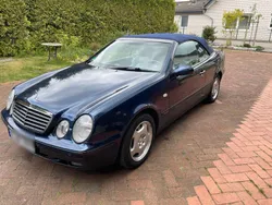 Blau Gebraucht 1999 Mercedes CLK230 Cabrio | 5.500 € (Fairer Preis)