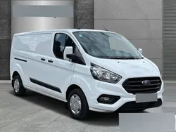 Weiss Gebraucht 2022 Ford Transit Custom Trend | 32.689 € (Etwas zu teuer)