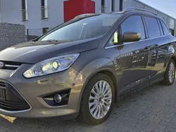 Braun Gebraucht 2014 Ford Grand C-Max Titanium Van / Kleinbus | 3.990 € (Fairer Preis)