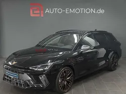 Midnight schwarz metallic Gebraucht 2024 Cupra Leon Limousine | 39.252 € (Teuer)
