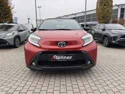 Rot Neu 2025 Toyota Aygo X SUV | 18.490 €