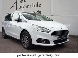 Weiß Gebraucht 2018 Ford S-MAX Titanium Van / Kleinbus | 19.990 € (Fairer Preis)
