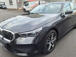 Schwarz Gebraucht 2024 BMW 530e Sport Line Limousine | 45.990 € (Teuer)