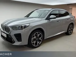 Grau Gebraucht 2025 BMW iX2 Performance SUV | 52.990 € (Guter Preis)