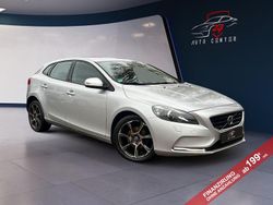 Silber Gebraucht 2015 Volvo V40 You! Kombi | 7.999 € (Fairer Preis)