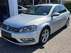 Reflexsilber Gebraucht 2014 VW Passat R-line Limousine | 8.990 € (Guter Preis)