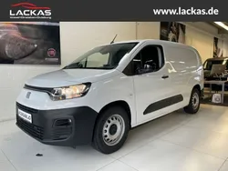 Weiß Gebraucht 2022 Fiat e-Doblò Van / Kleinbus | 21.900 € (Teuer)
