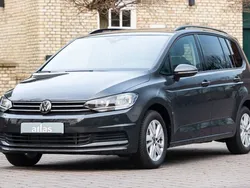 Uranograu Gebraucht 2024 VW Touran Comfortline Van / Kleinbus | 37.495 € (Teuer)