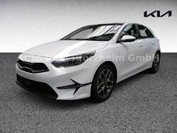 Weiß Gebraucht 2024 Kia Ceed Spirit Limousine | 22.490 € (Superpreis)
