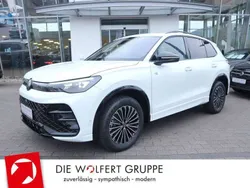 Pure white Gebraucht 2024 VW Tiguan R-line SUV | 51.490 € (Superpreis)