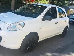 Weiß Gebraucht 2012 Nissan Micra Kleinwagen | 2.600 € (Superpreis)