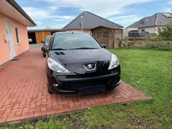 Schwarz Gebraucht 2011 Peugeot 206+ Kleinwagen | 1.400 € (Guter Preis)