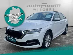 Weiß Gebraucht 2022 Skoda Octavia Ambition Kombi | 21.881 € (Fairer Preis)