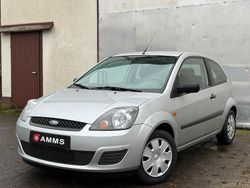 Silber Gebraucht 2007 Ford Fiesta Fun X Kleinwagen | 2.290 €