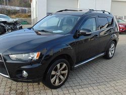 Schwarz Gebraucht 2013 Mitsubishi Outlander Invite SUV | 4.795 €