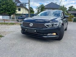Grau Gebraucht 2019 VW Passat Business Kombi | 8.350 €