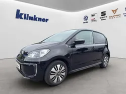 Schwarz Gebraucht 2022 VW e-up! Style Kleinwagen | 16.980 € (Etwas zu teuer)
