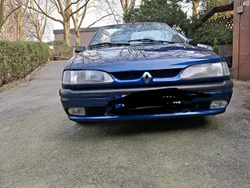 Blau Gebraucht 1991 Renault R9 Limousine | 7.500 €