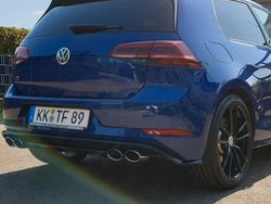 Blau Gebraucht 2017 VW Golf VII R Limousine | 26.000 € (Fairer Preis)