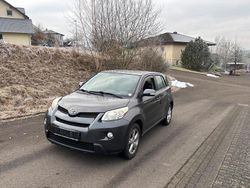 Grau Gebraucht 2010 Toyota Urban Cruiser SUV | 7.500 € (Fairer Preis)