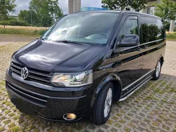 Schwarz Gebraucht 2012 VW T5 Highline Van | 28.900 €