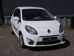 Gletscherweiss Gebraucht 2010 Renault Twingo Kleinwagen | 3.250 € (Etwas zu teuer)