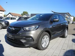 Grau Gebraucht 2018 Opel Grandland X Edition SUV | 15.998 € (Fairer Preis)