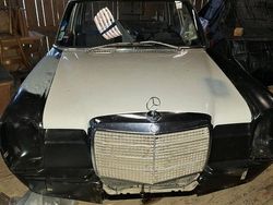 Grau Gebraucht 1968 Mercedes W114 Limousine | 3.500 €