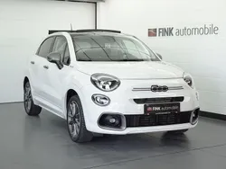 Weiß Gebraucht 2024 Fiat 500X Dolcevita SUV | 19.900 €