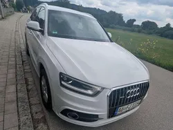 Weiß Gebraucht 2015 Audi Q3 Comfort SUV | 16.999 € (Fairer Preis)