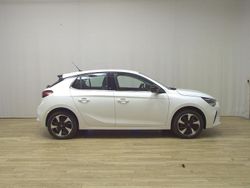 Weiss Gebraucht 2022 Opel Corsa-e Elegance Kleinwagen | 14.480 € (Guter Preis)