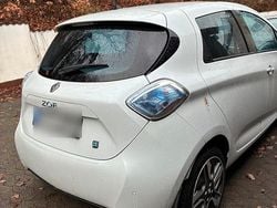 Weiß Gebraucht 2016 Renault Zoe Kleinwagen | 5.850 €