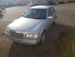 Silber Gebraucht 1996 Mercedes C180 Limousine | 2.700 € (Fairer Preis)