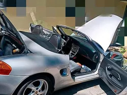Grau Gebraucht 2025 Porsche Boxster Cabrio | 28.000 €