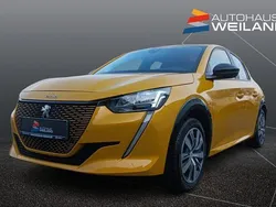 Faro gelb metallic Gebraucht 2022 Peugeot e-208 Active Kleinwagen | 14.900 € (Guter Preis)