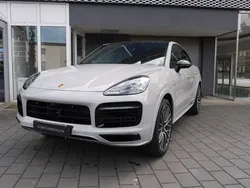 Grau Gebraucht 2023 Porsche Cayenne Platinum Edition SUV | 114.900 €