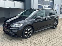 Deep black perleffekt Gebraucht 2021 VW Touran R-line Van / Kleinbus | 28.790 € (Guter Preis)