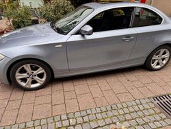 Blau Gebraucht 2008 BMW 125 Kleinwagen | 9.000 € (Superpreis)