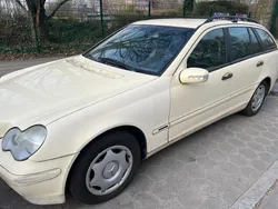 Gold Gebraucht 2003 Mercedes C220 Kombi | 999 €