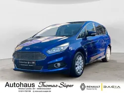 Indicblau metallic Gebraucht 2015 Ford S-MAX Titanium Van / Kleinbus | 9.000 €