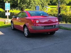 Rot Gebraucht 2004 Renault Mégane Cabriolet Cabrio | 2.499 € (Fairer Preis)